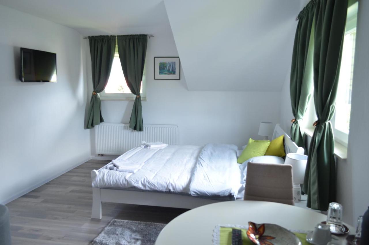Katarica Hotel Korenica Ngoại thất bức ảnh