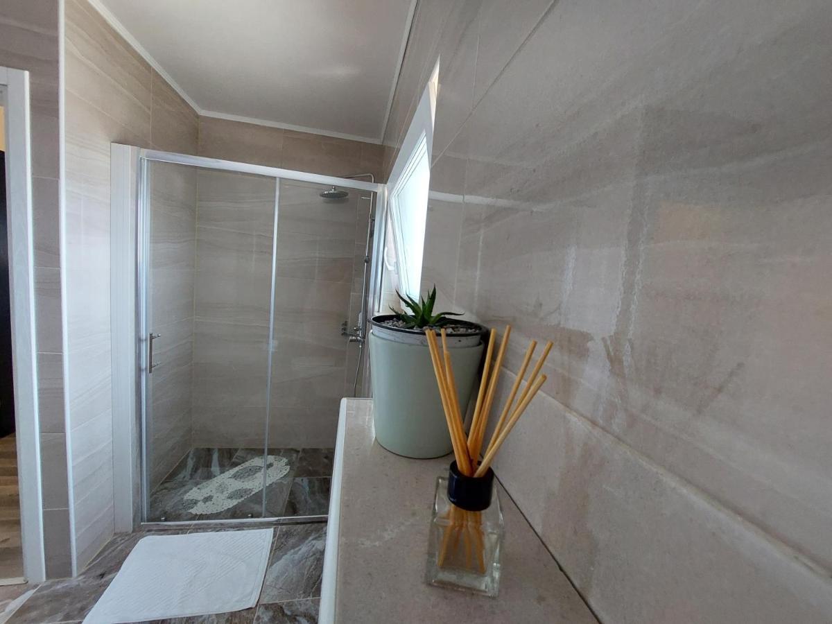 Katarica Hotel Korenica Ngoại thất bức ảnh