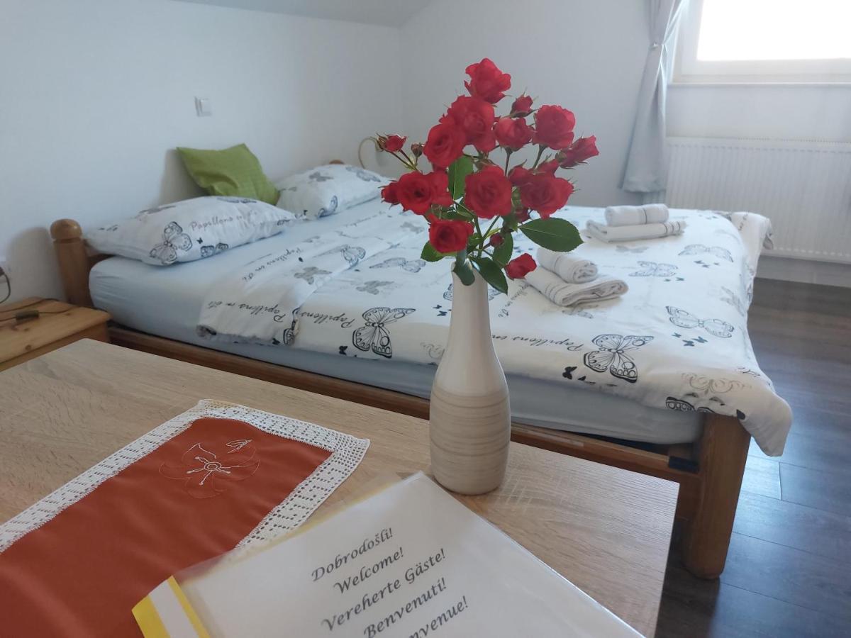 Katarica Hotel Korenica Ngoại thất bức ảnh